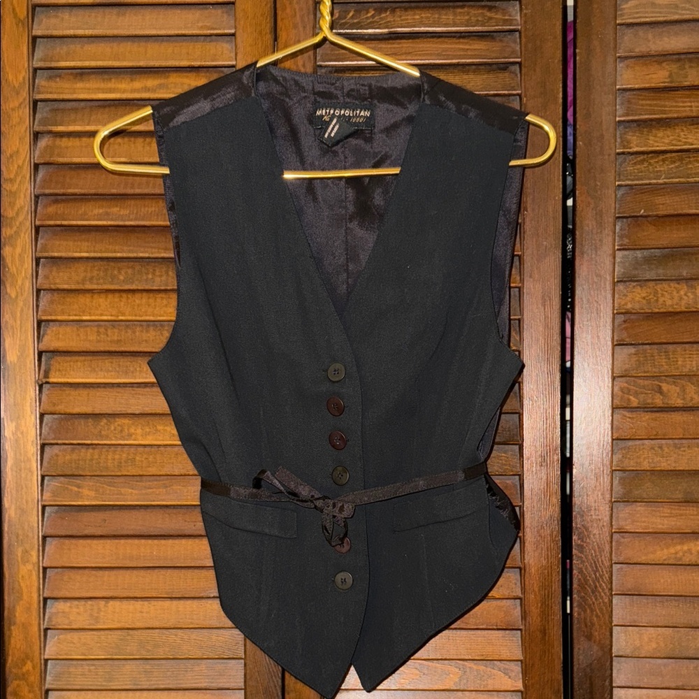 Metropolitan Button-Up Vest with Belt
